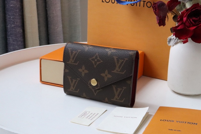 LV Wallets 22